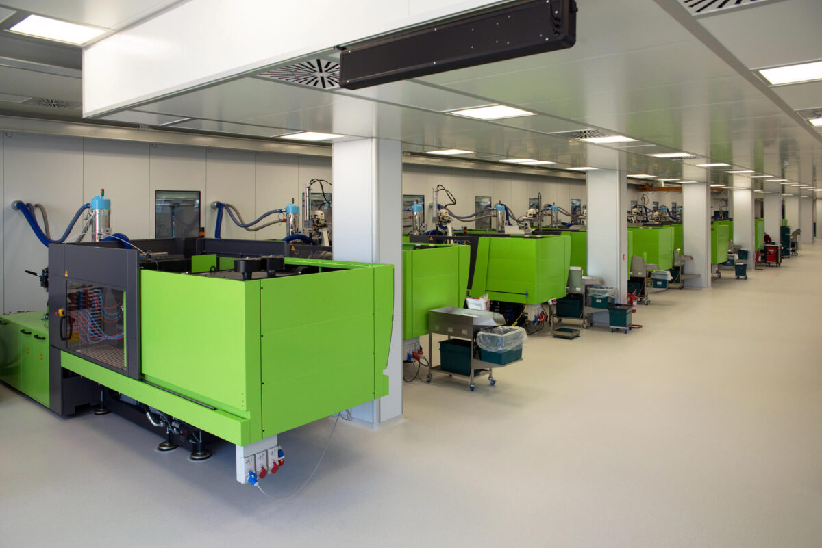 Medical Device Contract Manufacturing: Ensuring Compliance and Quality